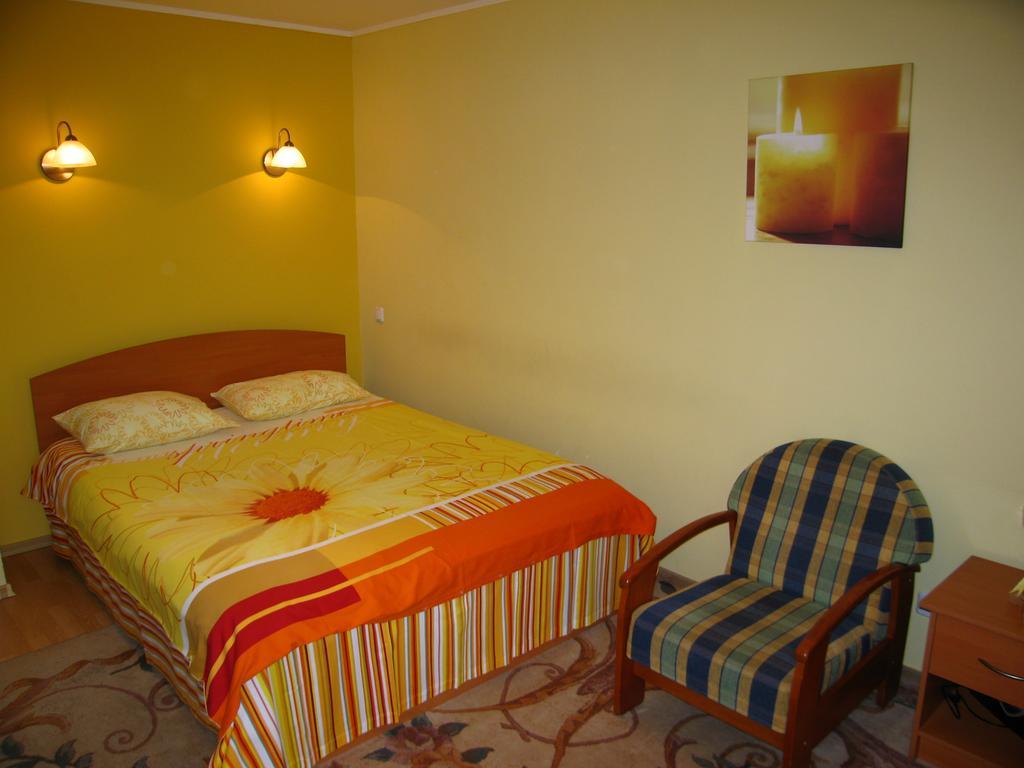 Hotel Service Predslava On Antonovicha Street เคียฟ ห้อง รูปภาพ