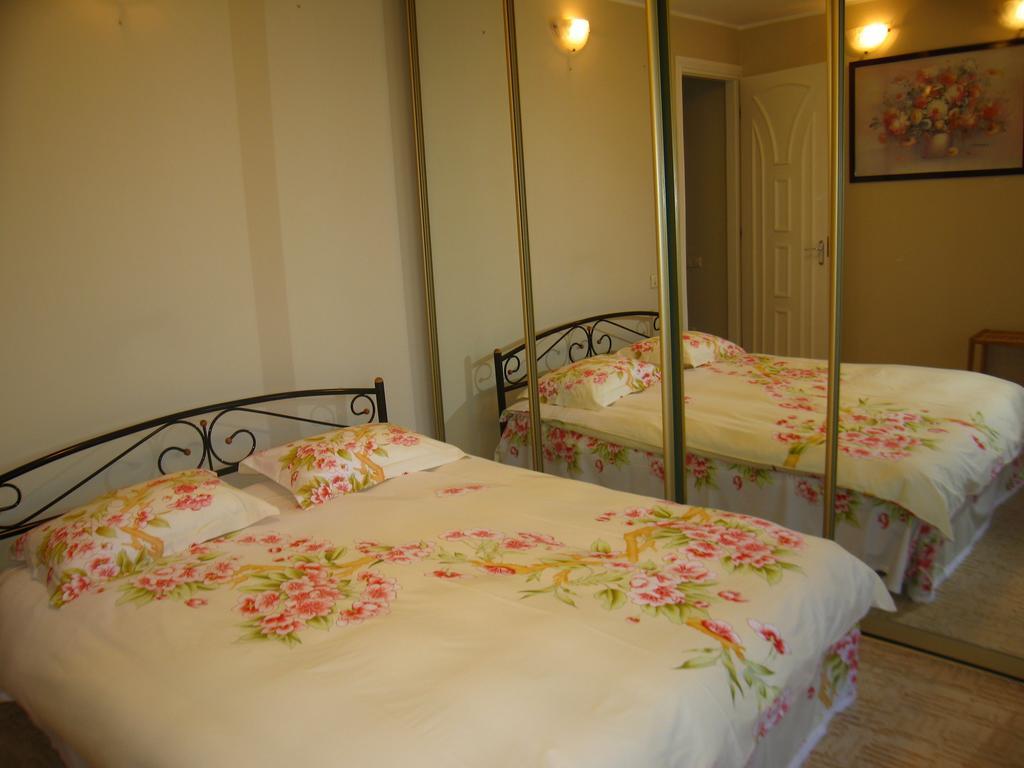 Hotel Service Predslava On Antonovicha Street เคียฟ ห้อง รูปภาพ